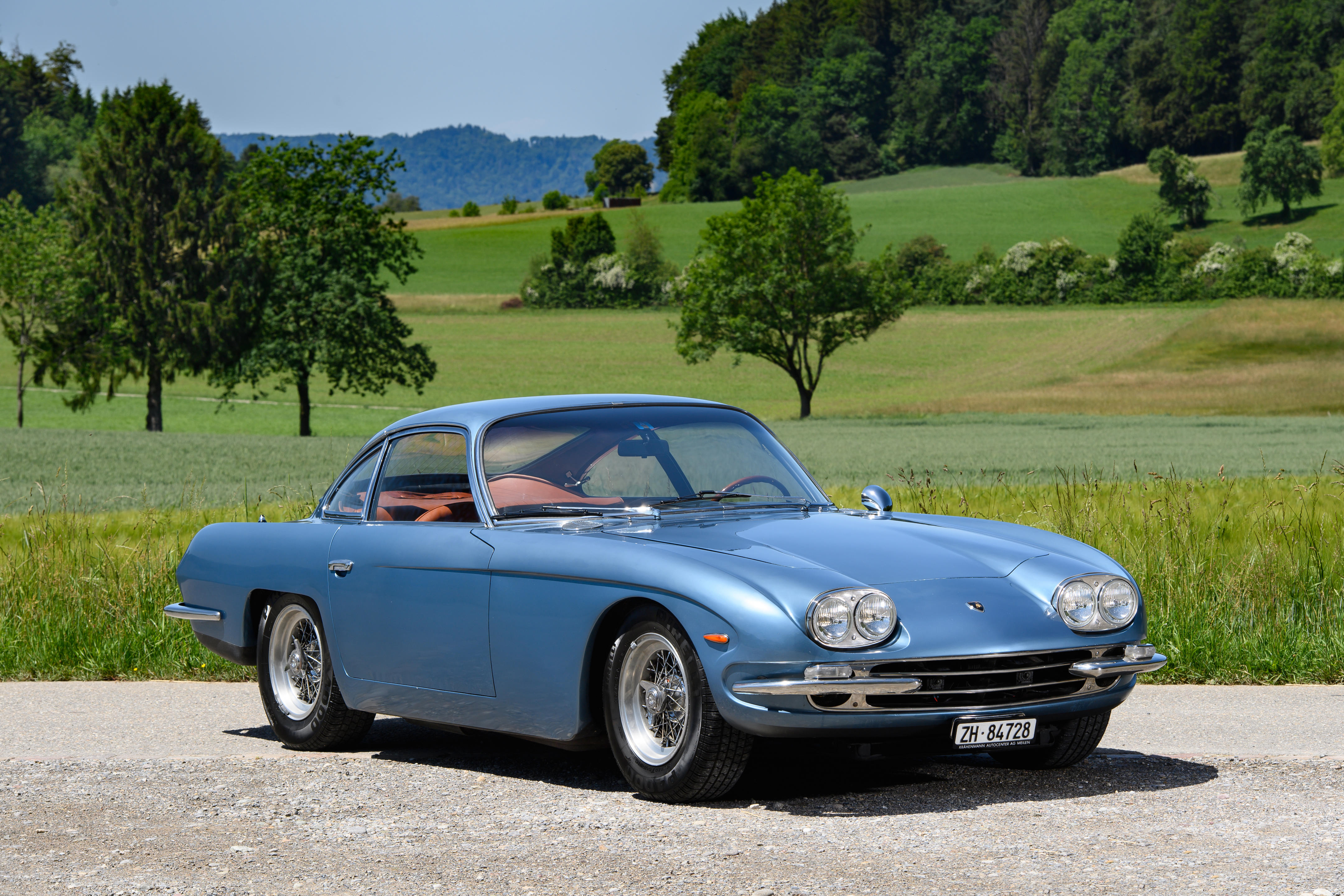 Lamborghini 400 GT hero