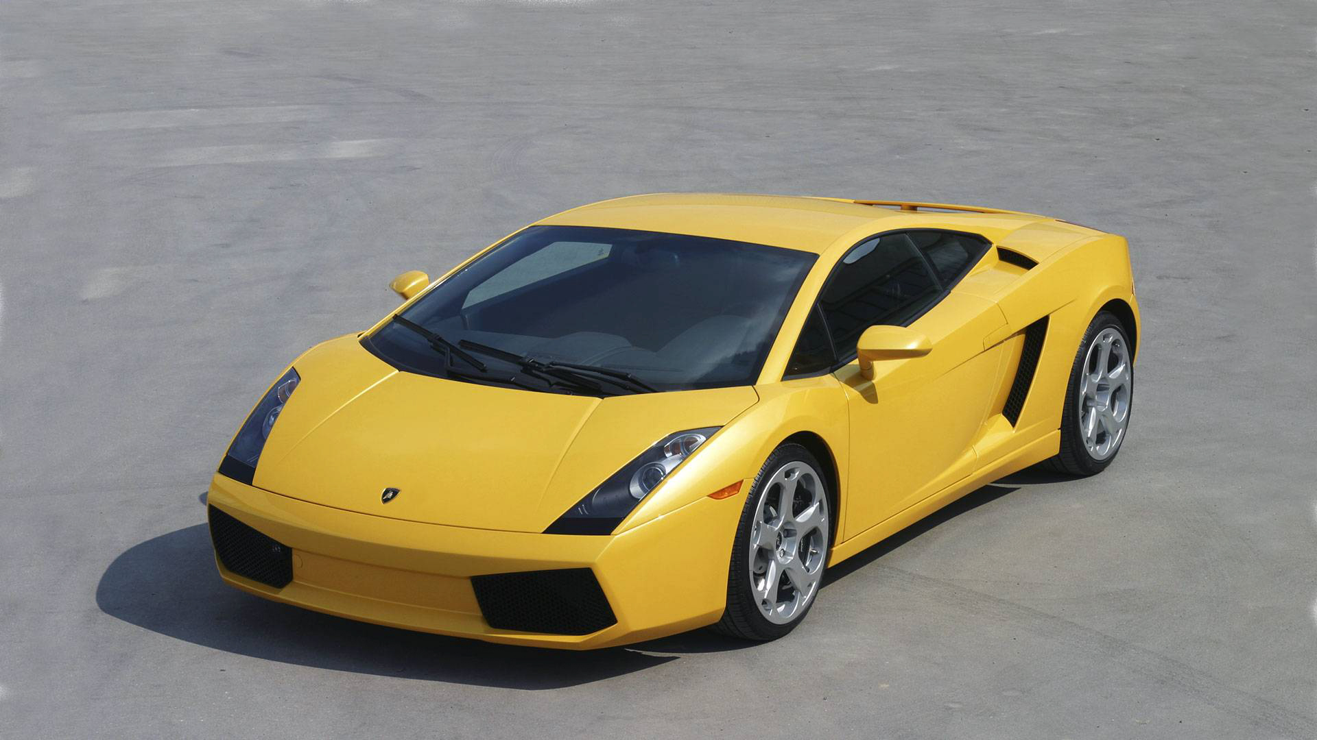 Classic yellow Lamborghini Gallardo