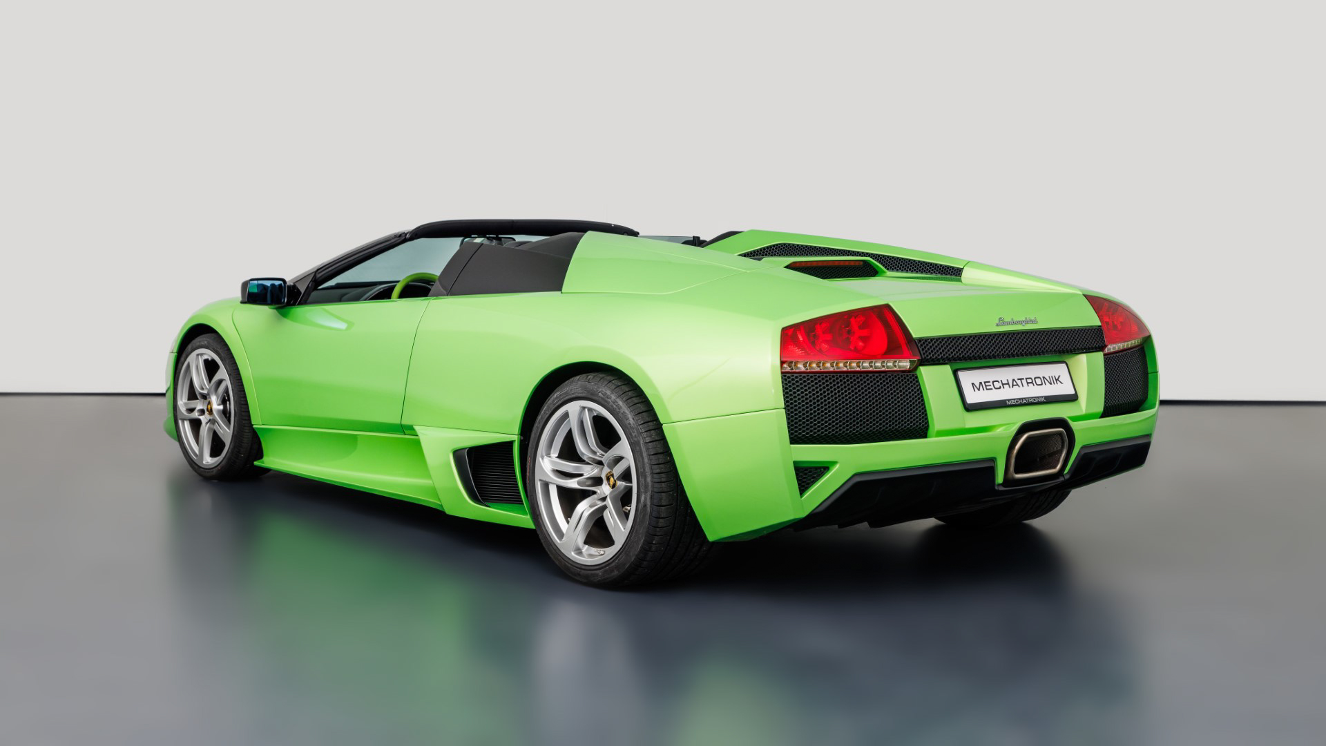 Lamborghini Murciélago Roadster in green